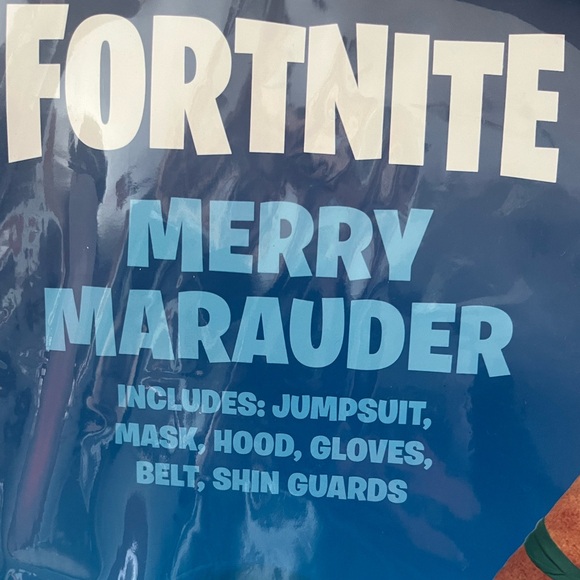 Spirit Halloween Fortnite Youth 8-10 - Picture 6 of 7